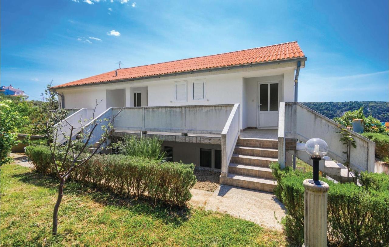 1 Bedroom Amazing Apartment In Kampor Εξωτερικό φωτογραφία