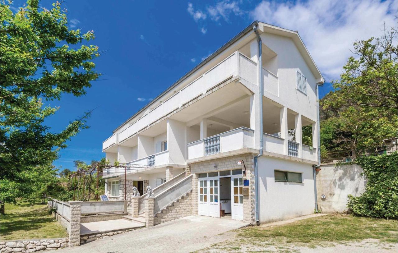 1 Bedroom Amazing Apartment In Kampor Εξωτερικό φωτογραφία
